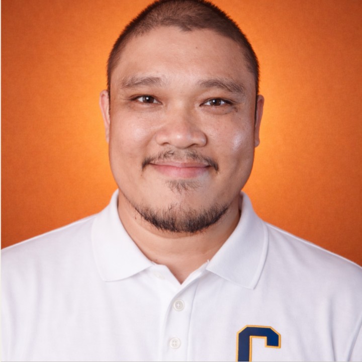 Jan Ravina, Customer Support at Custom Step & Repeats
